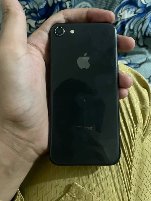 iphone 8 64gb only battery chnge but stuck on apple logo 1