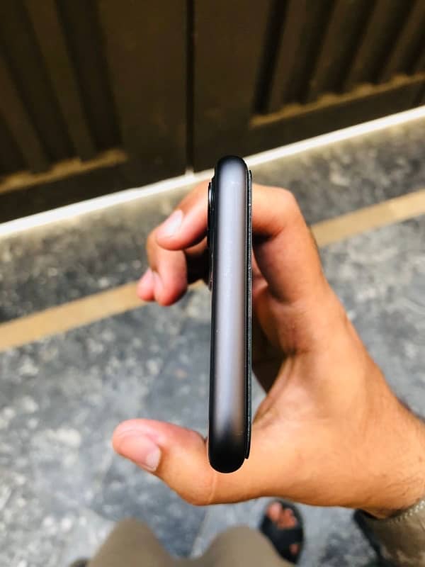 Iphone 11 128 gb PTA aproved 3