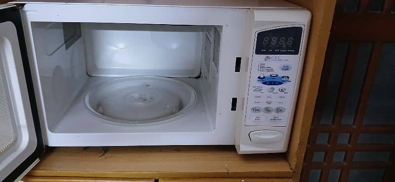 Microwave Oven Grill/Heating 0