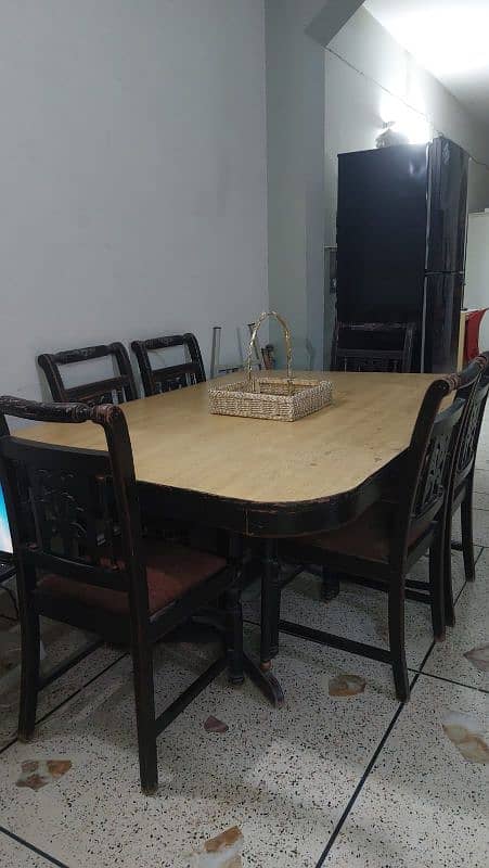 Dining Table with 6 chairs 1