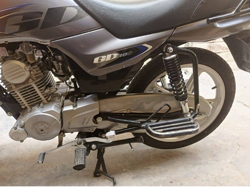 Suzuki GD110s antique piece / Contact: 0333-5002737 1