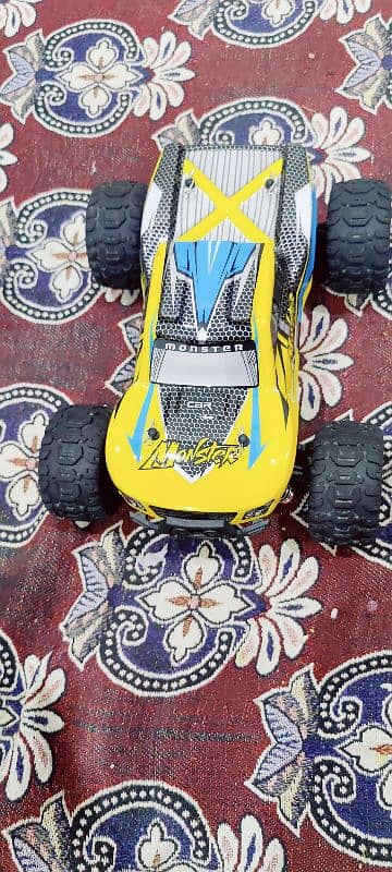 Brand new condition RC monster truck 9