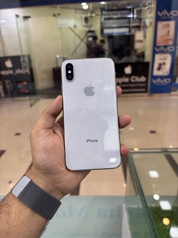 iPhone x 64gb Pta Approved 1