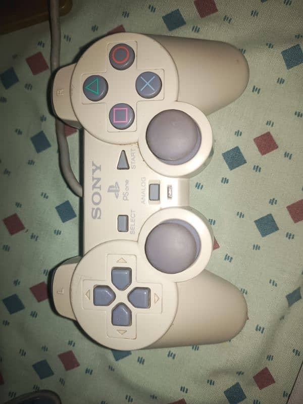 Play Station 1 6