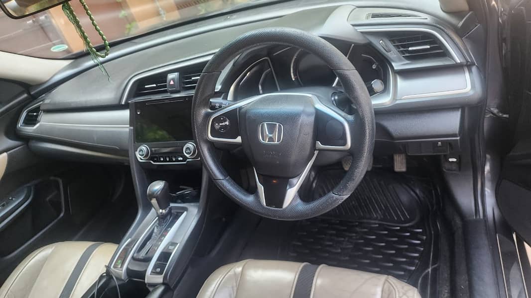 Professor used Honda Civic 2016 1.8 I-VTEC Urgent sale 2