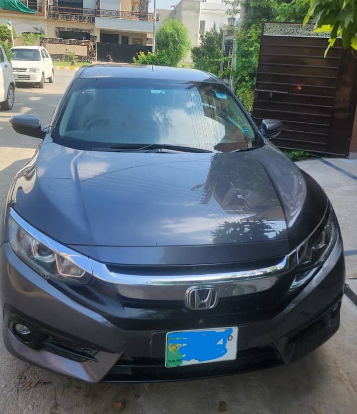 Professor used Honda Civic 2016 1.8 I-VTEC Urgent sale 8