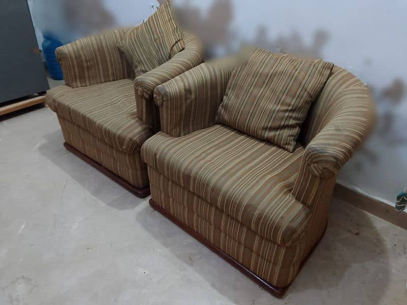 2 seater sofa 3