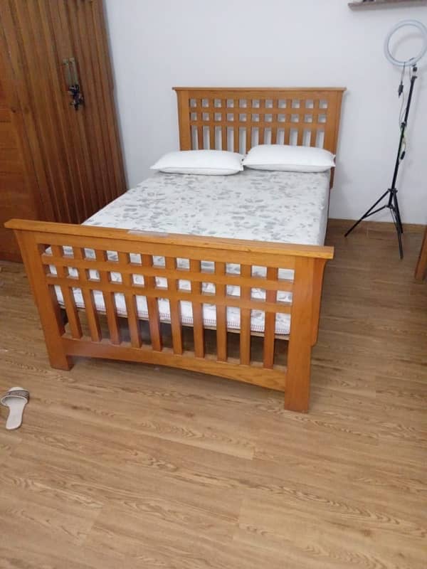 Pure Red Oak Bed Set 1