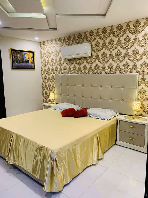 One bedroom VIP apartment for rent for short stay in bahria town 0