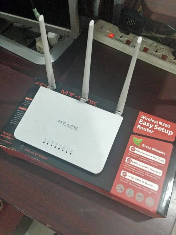 MT Link Wifi Router MT-WR950N Triple Antenna 1