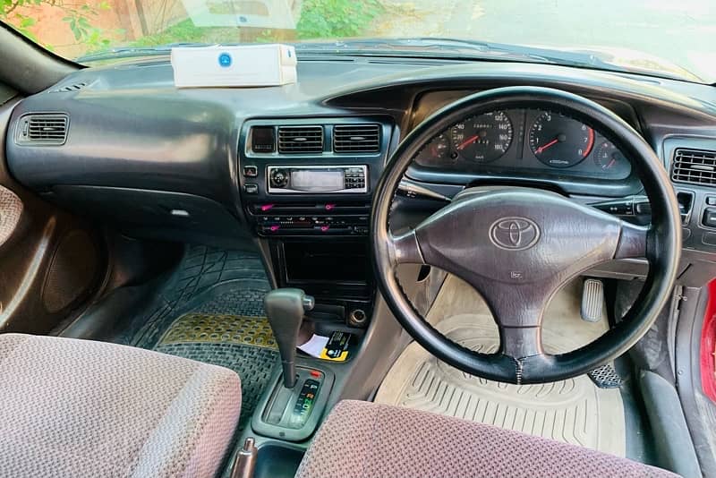 Toyota Corolla SE 12