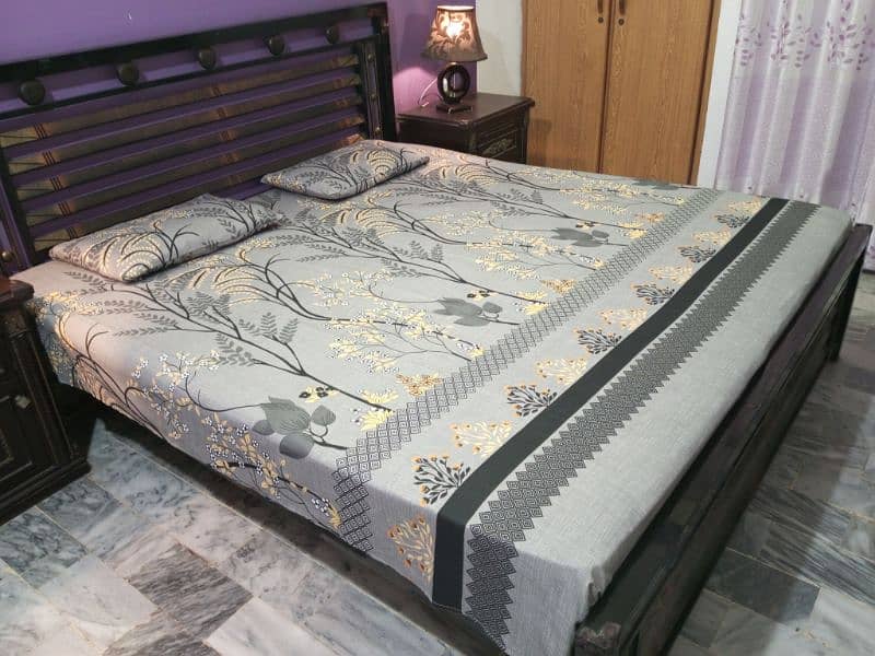 22 New Designs of King Size Double Bedsheets 1