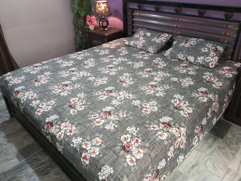 22 New Designs of King Size Double Bedsheets 5