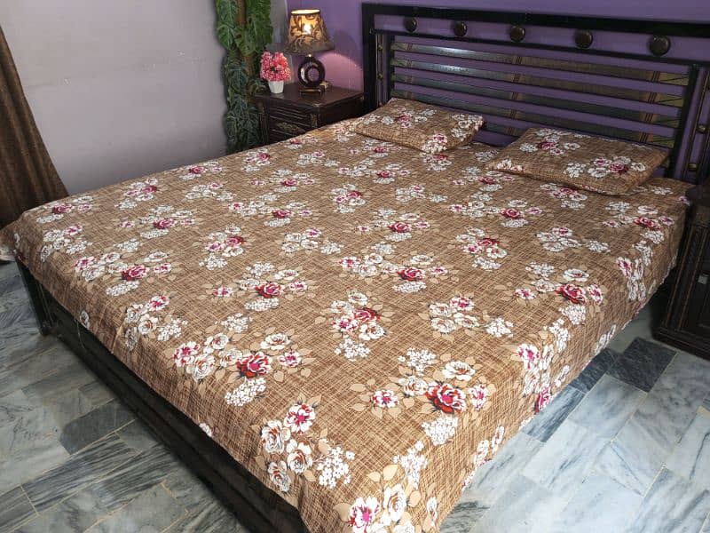 22 New Designs of King Size Double Bedsheets 7