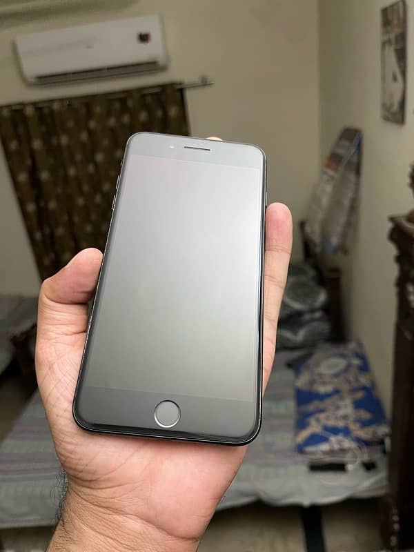 Iphone 7 plus jet black 1