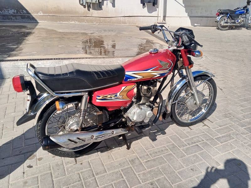 Honda CG 125 20 model all panjab number Biomartic smar 2