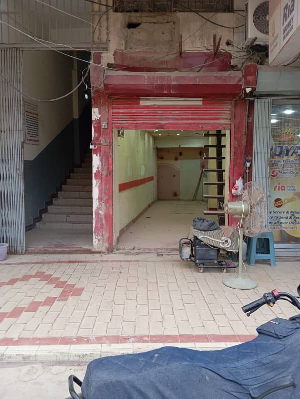 Main Road Facing Shop In Block E 4