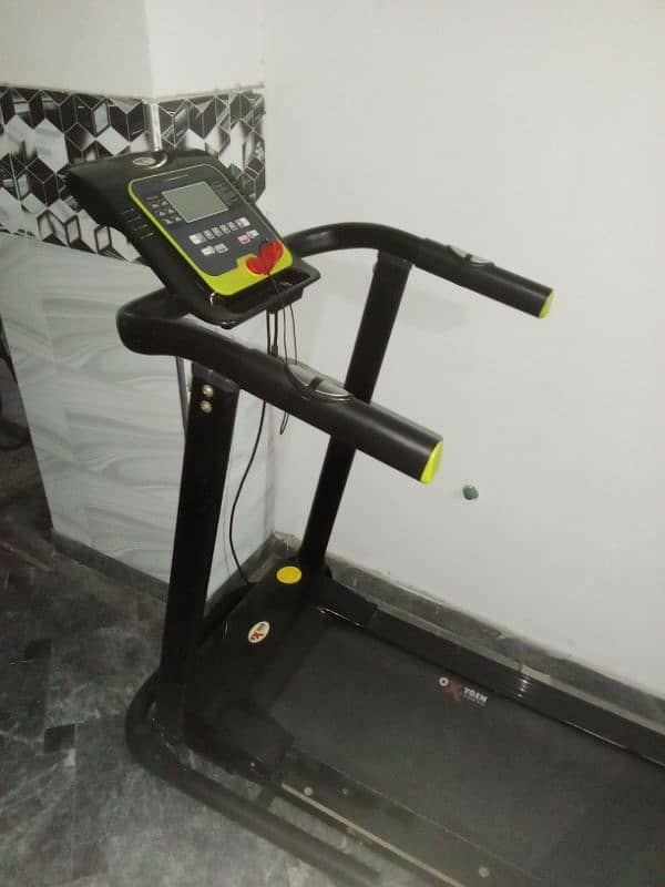 Exercise Treadmill Machine 9