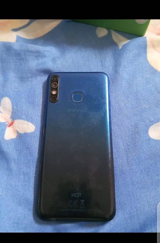 infinix Hot 8    4 gb 64 gb 3