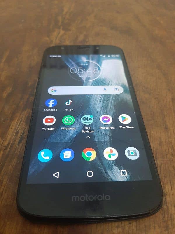 Motorola e5 play saaf condition 2gb 16gb sale n exchange pta approved 4