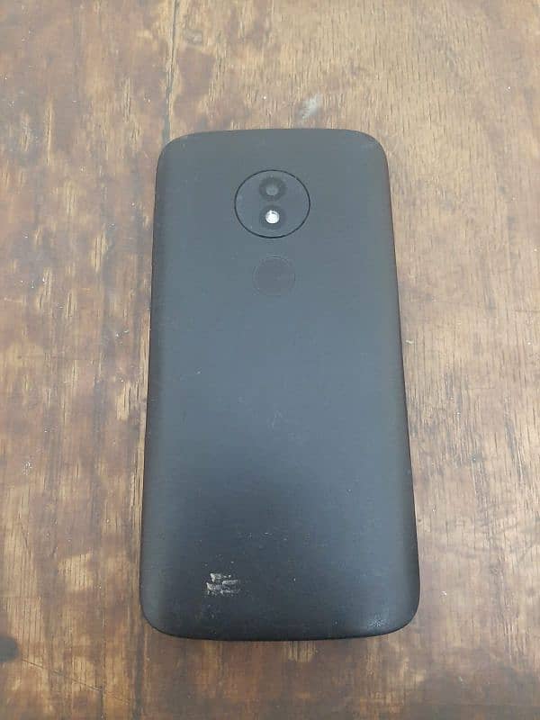 Motorola e5 play saaf condition 2gb 16gb sale n exchange pta approved 5