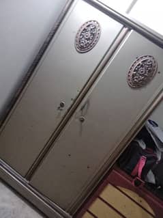 2 door cupboard