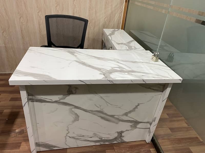 office furniture with excellent condition 1