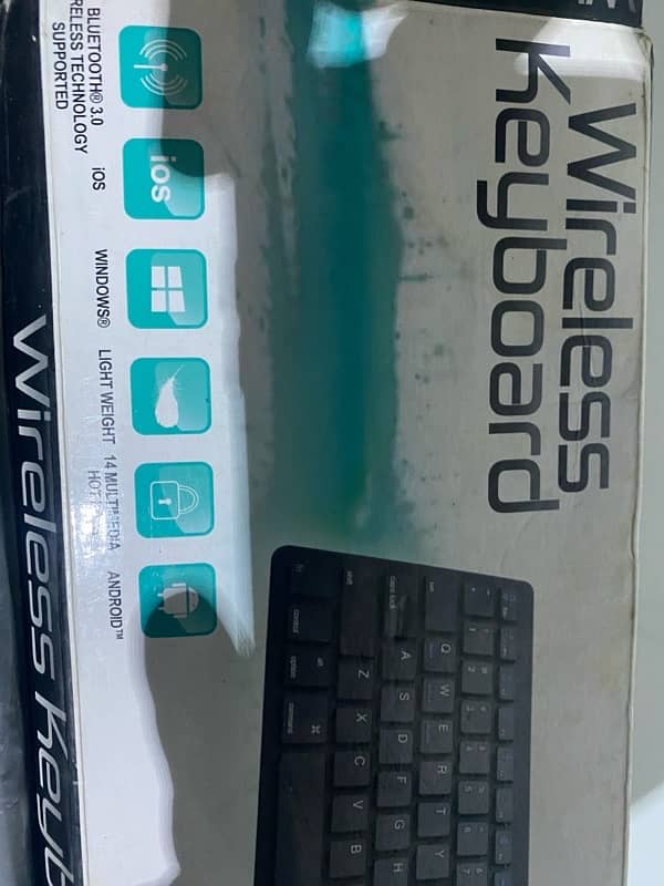 wirless keyboard for ios and android new box pack 5