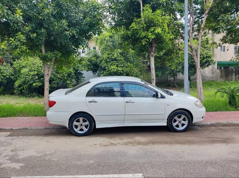 Toyota Corolla S. E. Saloon  2003 2