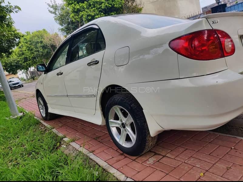 Toyota Corolla S. E. Saloon  2003 6