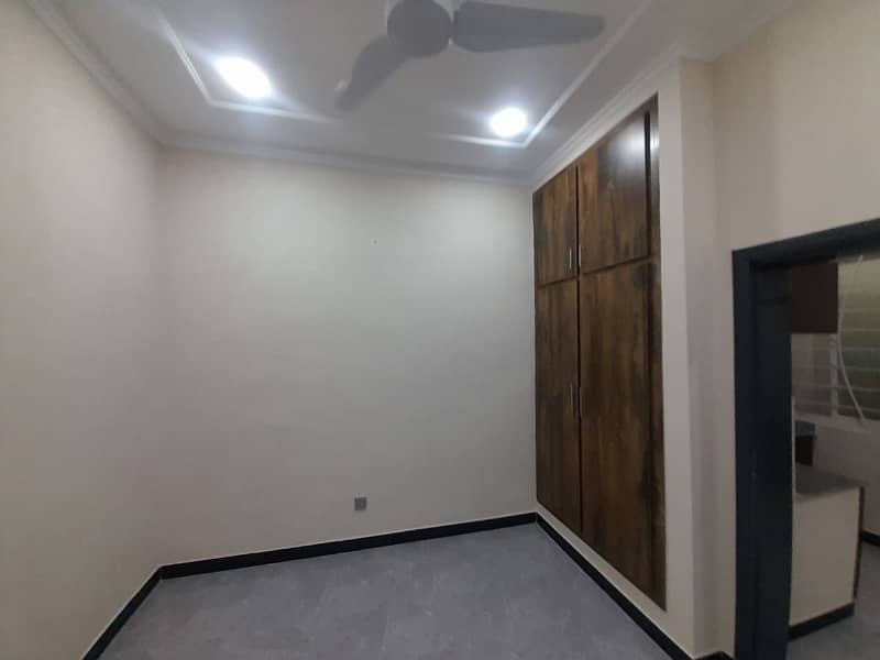 2.5 Marla House For Sale In Kainat Society 10