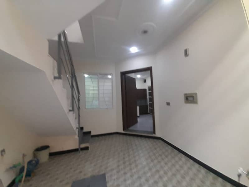 Ideal 5 Marla Double House Available In Kainat Society 20