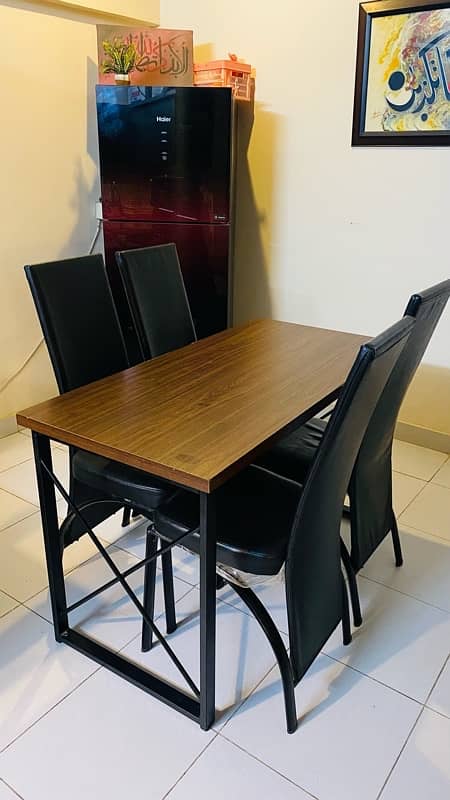 Dining Table with 4 Chairs 2