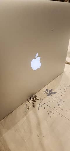 MacBook