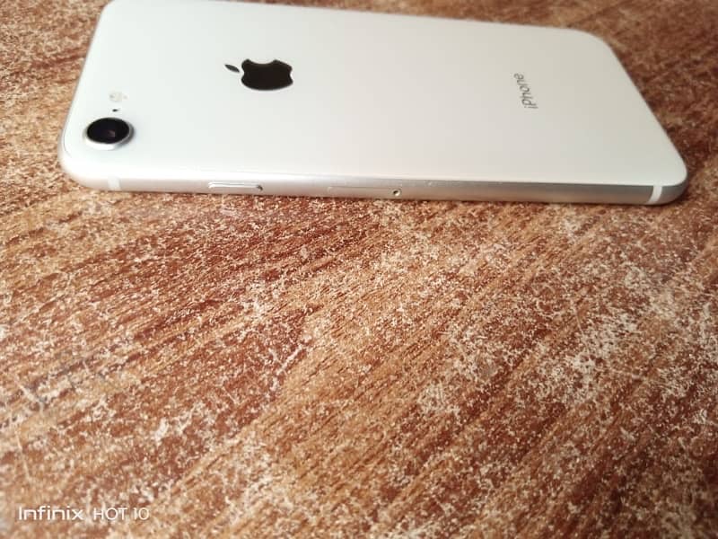 IPhone 8 Non PTA 64GB 1