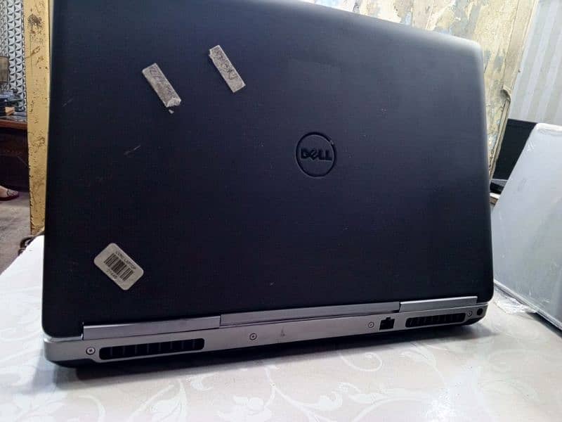 Dell precision 7720 xeon 1