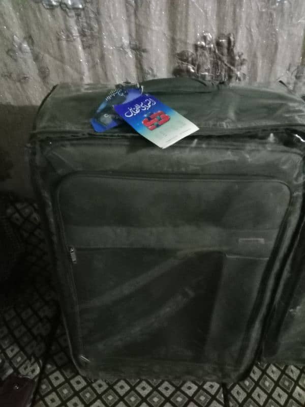 leguage bags, trolley bages set for sale urgent 5