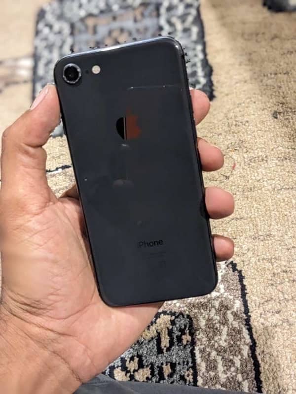 iPhone 8  64gb pta approved 1