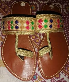 girls cola pori chappal new