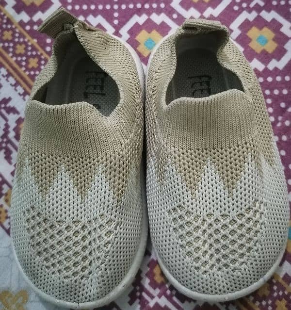 girls cola pori chappal new 4