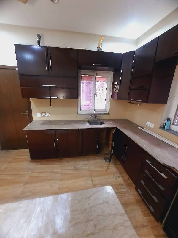 2Knaal upper portion Sprat gate 2bed available for rent in dha phase 3 11