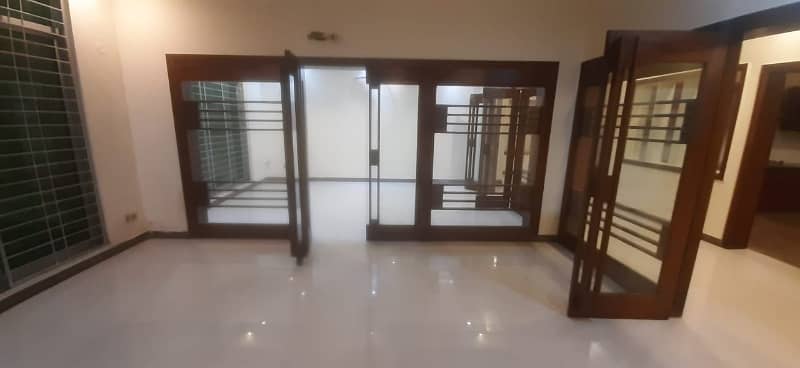 knaal 3bed basement with drawing room available for rent in dha phase 5 8