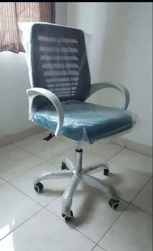 Brand New 4 office chairs stainless steel 2