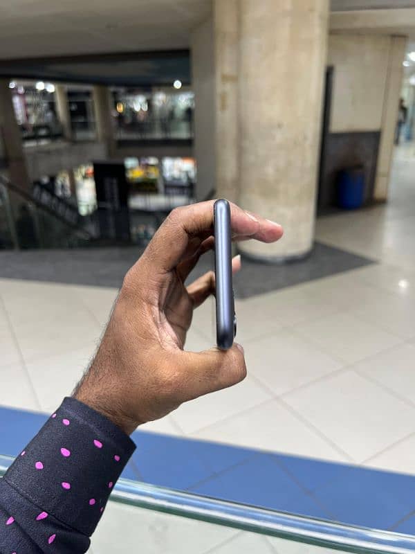 Iphone 11 64 GB Jv Non Pta 7