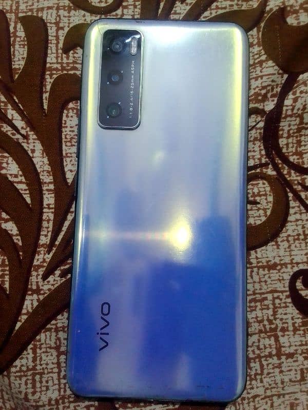 vivo v2022 8 GB ram 128 WhatsApp 03032815060 1