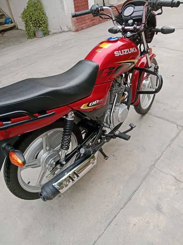 Suzuki GD 110S 8