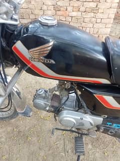 cd Honda 1990 all original bick only call 03053901956