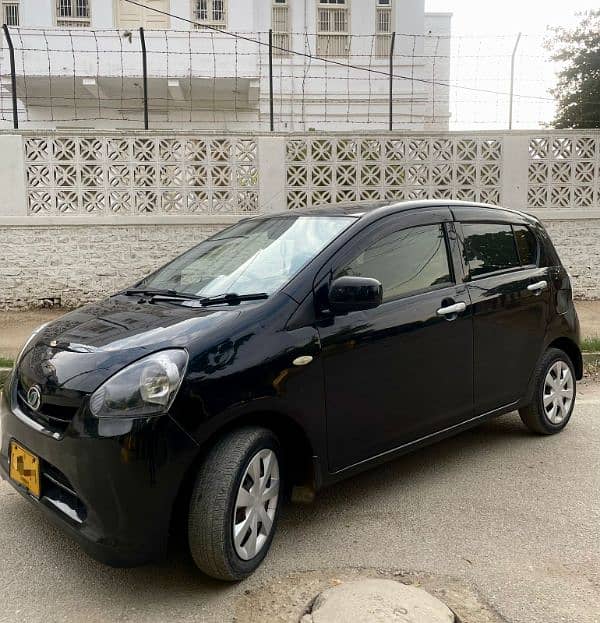 Daihatsu Mira 2012 1