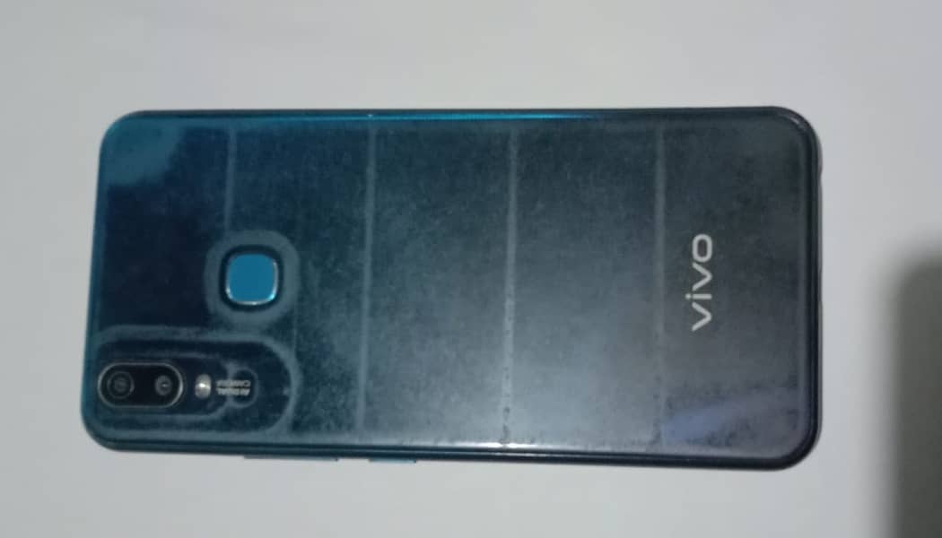 Vivo y11(v1906) ph:03117756548 2