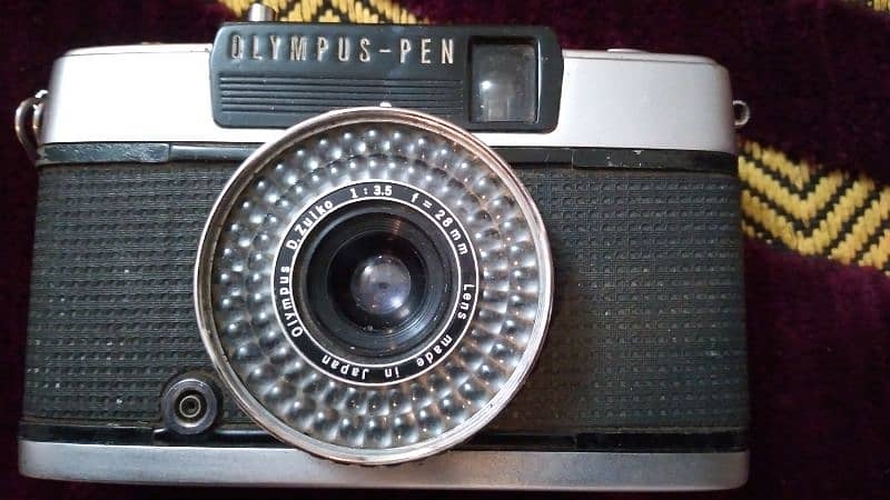 vintage Japanese RF camera olympus pen 1969 1